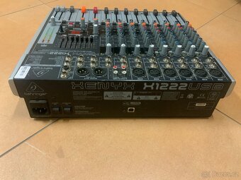 Mix Behringer X1222 - 2