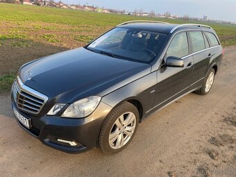 Mercedes-Benz E-Klasse W212/S212 350 CDI 4Matic, automat - 2
