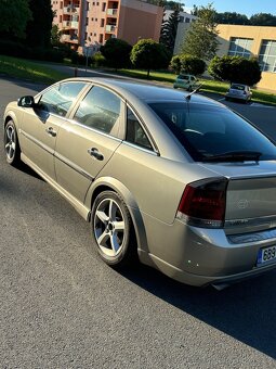 Opel vectra c gts - 2