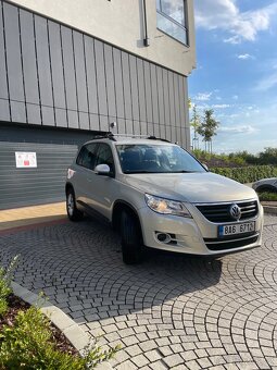 Volkswagen Tiguan - 2