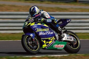 Honda RC211V 2004 S.Gibernau/C.Edwards 4509 it - 2