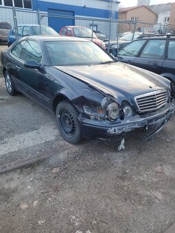 Mercedes Benz CLK díly z vraku - 2