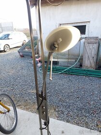 Stojaté světlo s regulací svitu - 2
