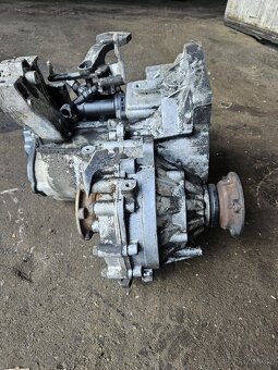 Převodovka VW caddy 1.9 TDI 5Q HQS 19095 - 2