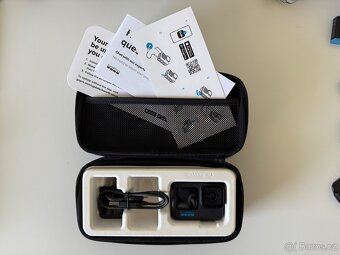 GoPro Hero 10 Black + originální příslušenství - 2
