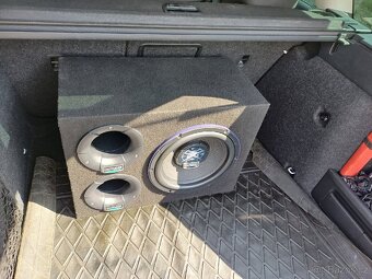 Subwoofer Emphaser EX12T4 v bassreflexové ozvučnici - 2