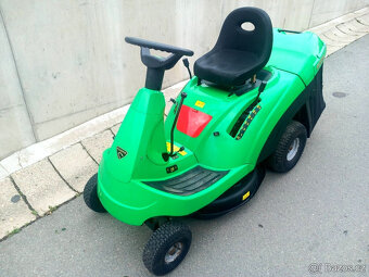 Zahradní sekací traktor - motor Briggs & Stratton - 2