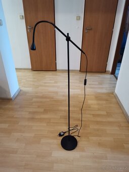 NÄVLINGE LED stojací/čtecí lampa - 2