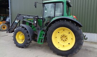 🟩 JOHN DEERE 5055E – Rok 2015, pouze 2100 MTH, po velkém se - 2