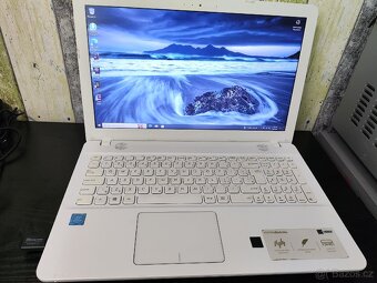 Notebook Asus v dobrém stavu 4 jádra, 4 GB RAM, SSD - 2