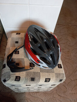 cyklistická helma - 2