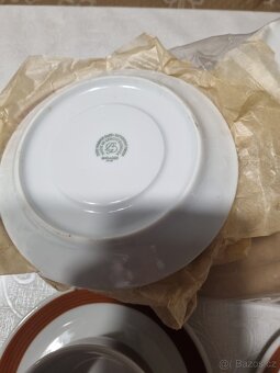 Porcelánové hrníčky s talířky 8ks - 2