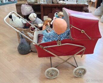 Retro kočárek pro panenky - 2
