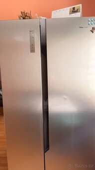 Americká lednice hisence - 2