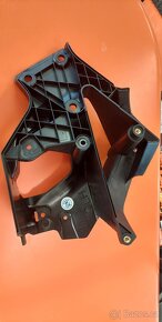 KTM - 90508003000 vnitřní maska levá strana - 2