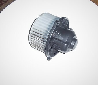 BMW Z4 E85 a E86 3.0i originál náhradní díly - 2