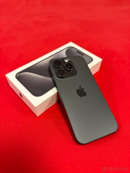 iPhone 15 pro 256 GB černý - 2