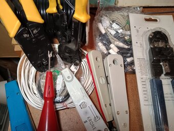 Prodám telefonní přístroje a příslušenství - 2