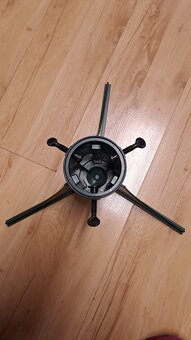 Vánoční stojánek na větší stromek - 2