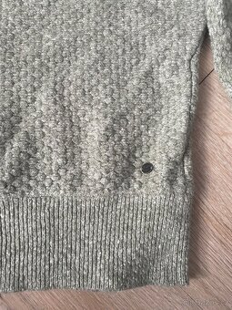 Dámský svetřík S/M - 2