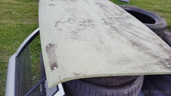 Škoda 100 kapota - 2