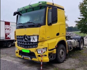 Mercedes Benz Arocs 1843 - 2