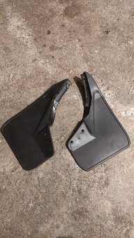 Zástěrky Škoda 105 - 2