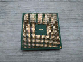 AMD Athlon 64 3200+ - Socket 754 - 2
