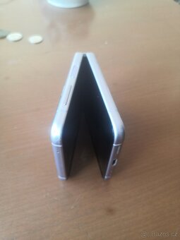 Samsung flip 4 - 2