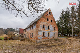 Prodej pozemku a staveb, Hradecká u Jindřichovic, 3004 m², - 2