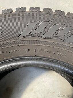 Zimní pneu Nokian 215/70 R15 C - 2