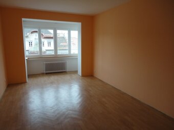 Pronájem 3+1, ulice Merhautova, Černá Pole, 80 m2, balkon, k - 2
