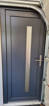PRODÁM nové PVC vchodové dveře REHAU - 2