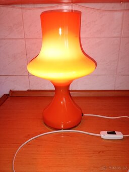 Oranžová retro lampa - 2