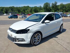 VW Polo 5 Highline 1.2TSI 66KW CJZC PED LC9A r.v. 2015 - 2