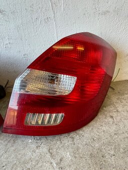 Fabia 2 zadní světla - 2