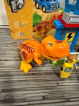 LEGO® DUPLO® 10880 Jurský svět T. rex Tower - 2
