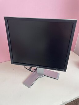Monitor + klávesnice - 2