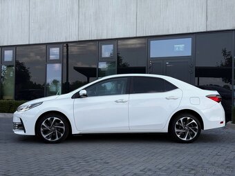 Toyota Corolla 1.6 Valvematic Executive / automat / 2018 - 2