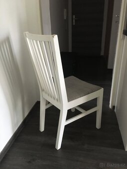 Dřevěné jídelní židle - 2