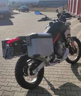 Nová originální sada bočních kufrů Tuareg 660 - 2