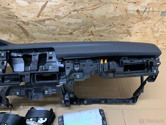 Airbagová sada Volkswagen golf 8 s novou originální deskou - 2