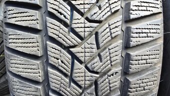 Zimní pneu 205/55/16 Dunlop - 2