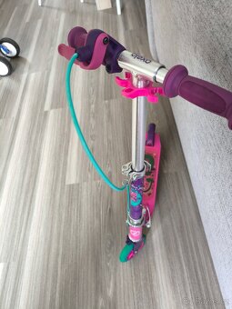 Koloběžka oxelo z Decathlon. S ruční brzdou - 2