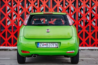 FIAT PUNTO Lounge 1.4 8v 77k - 2