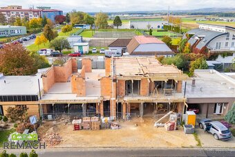 Prodej hrubé stavby, luxusní rodinný dům 4+kk, 235 m², Uhers - 2