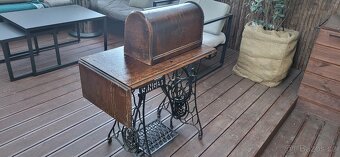 Šicí stroj Singer - 2