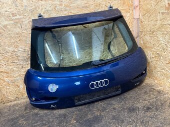 VÍKO KUFRU PÁTÉ DVEŘE AUDI A1 8X LX5Q - 2