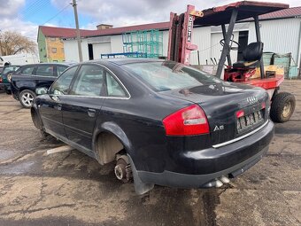 Audi A6 C5 2003 na náhradní díly ND - 2