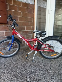 Dívčí kolo a přilba - 2